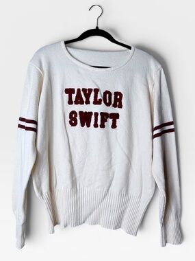 Taylor Swift Red Era Varsity Knit Sweater Size Medium Crewneck Fall Winter (G)‎